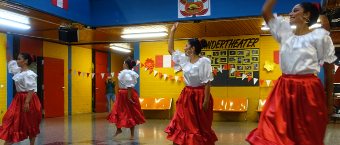 peruanische Tänzerinnen beim Peru-Fest 2019